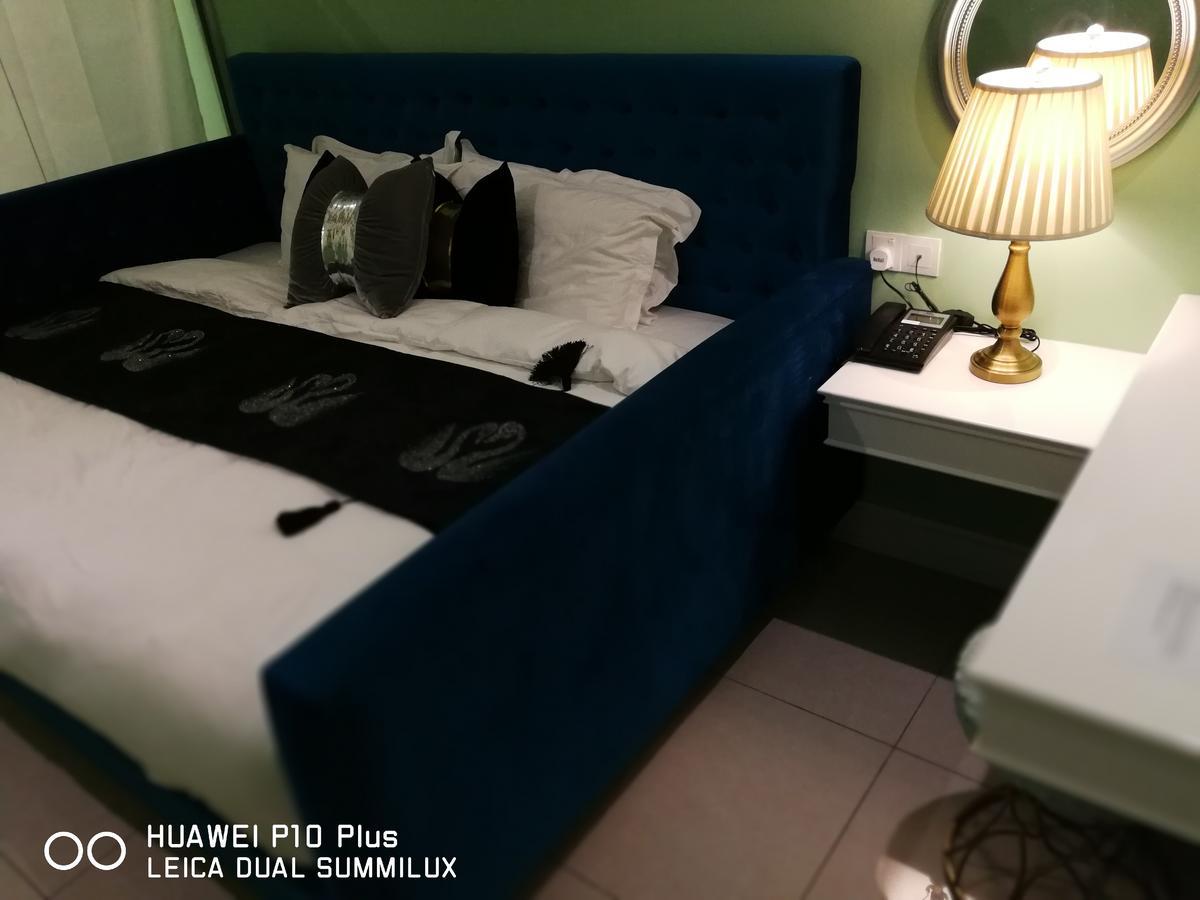 1 Day Car Hotel Station 18 Ipoh Exterior photo
